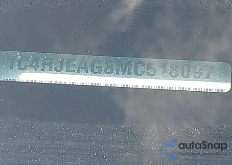 2021 Jeep Grand Cherokee Laredo X 4X2 from USA, damaged, VIN 1C4RJEAG8MC518097